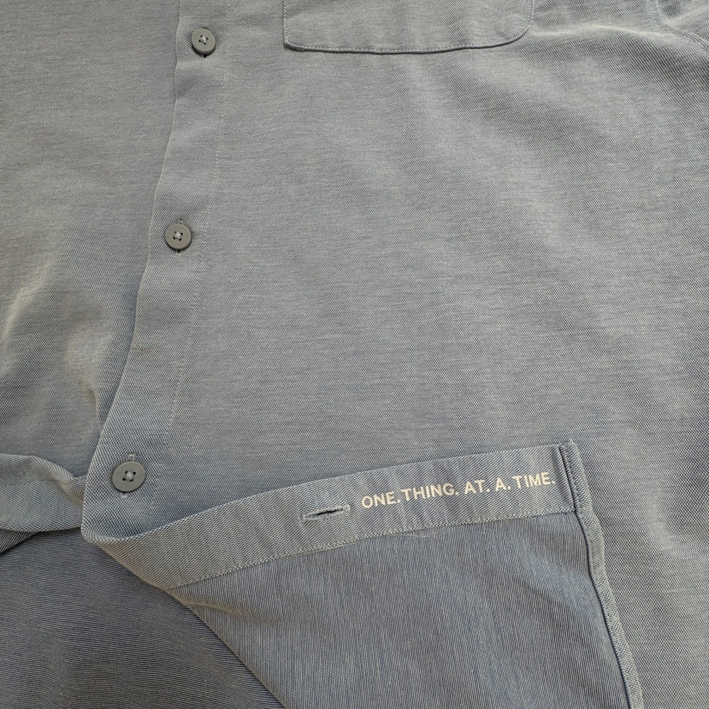 Lululemon Commission Button up Shirt XL Blue Knit One Pocket Stretch Long Sleeve - Picture 3 of 9